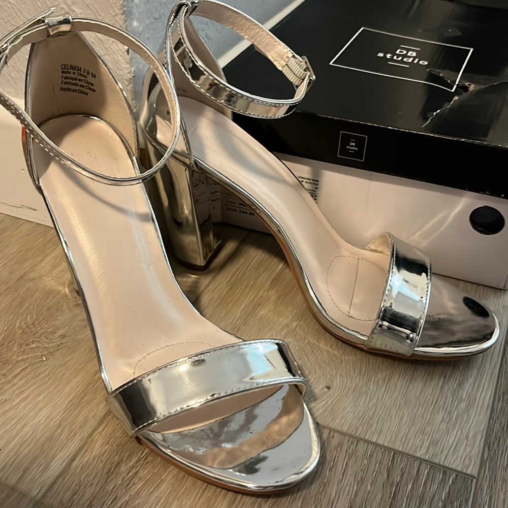 DB Studio Celina34 Metallic Silver heels 4”.